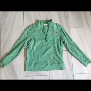 Vineyard vines sweatshirt
